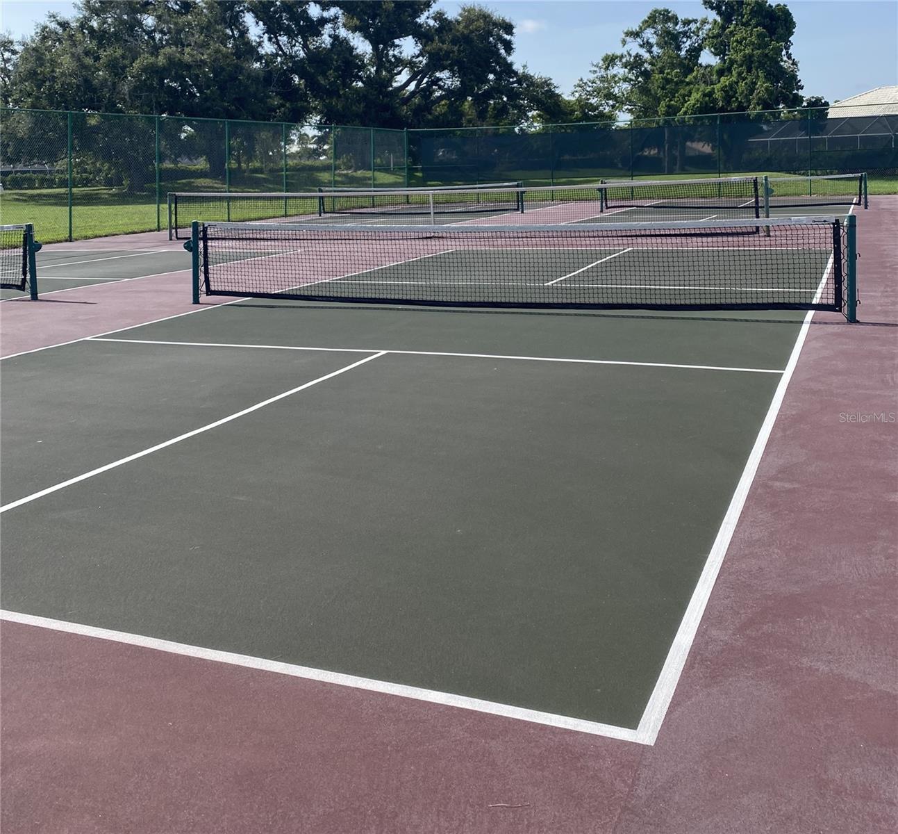 HERON LAKES - Residential