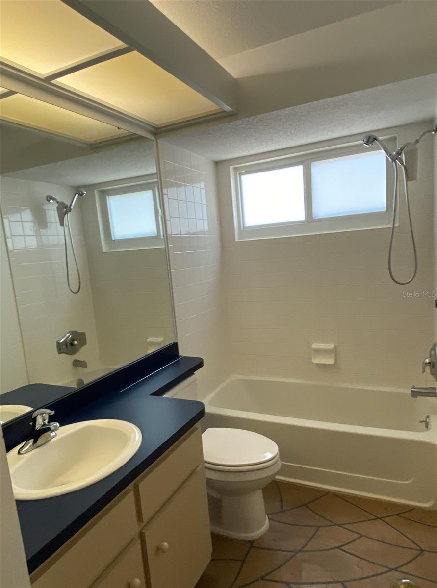 HERON LAKES - Residential