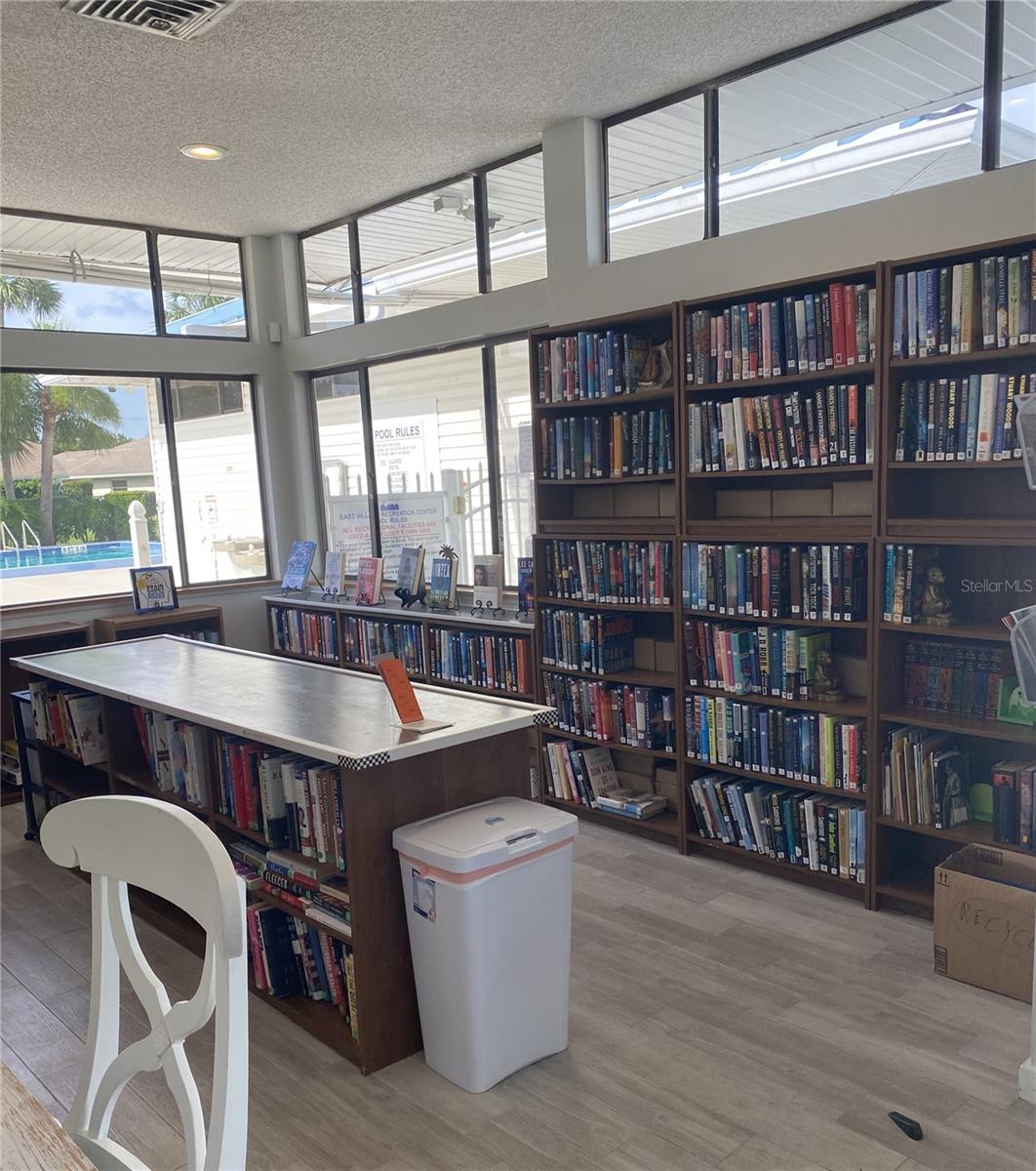 HERON LAKES - Residential