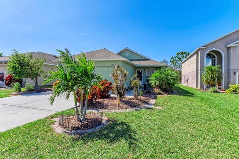 A home in PALMETTO