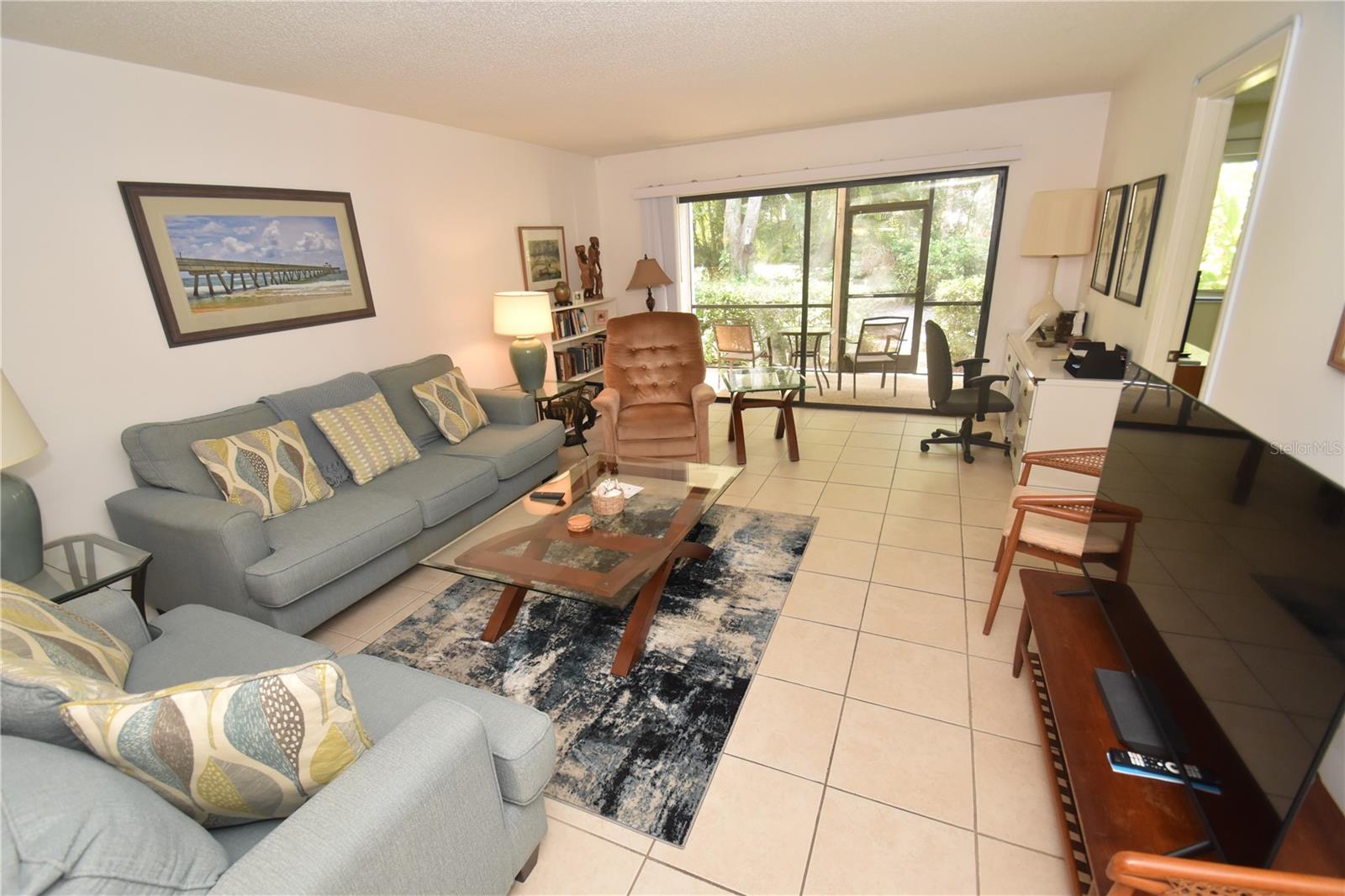 PELICAN COVE XI - Residential Lease