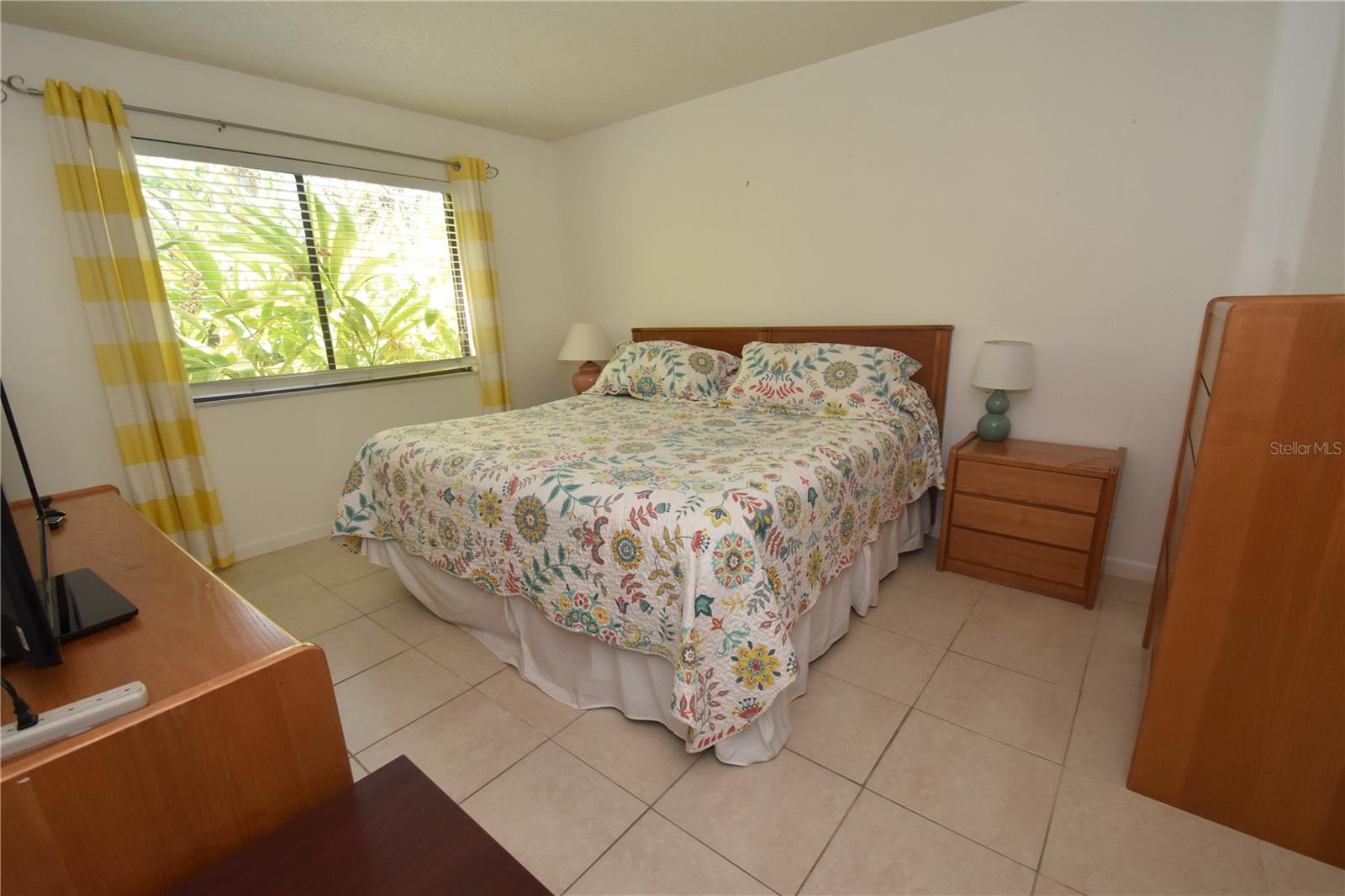 PELICAN COVE XI - Residential Lease