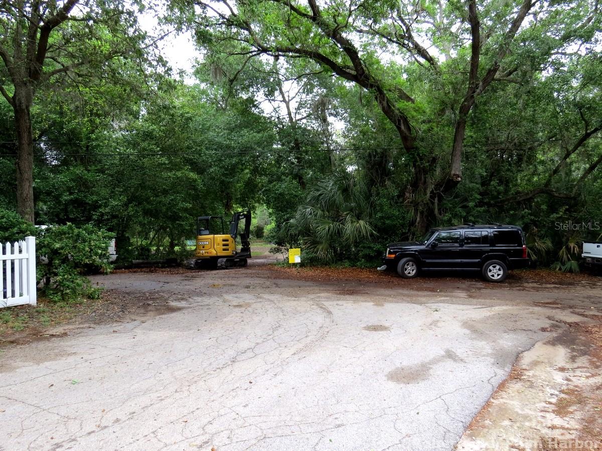 ROBERTS ROAD
