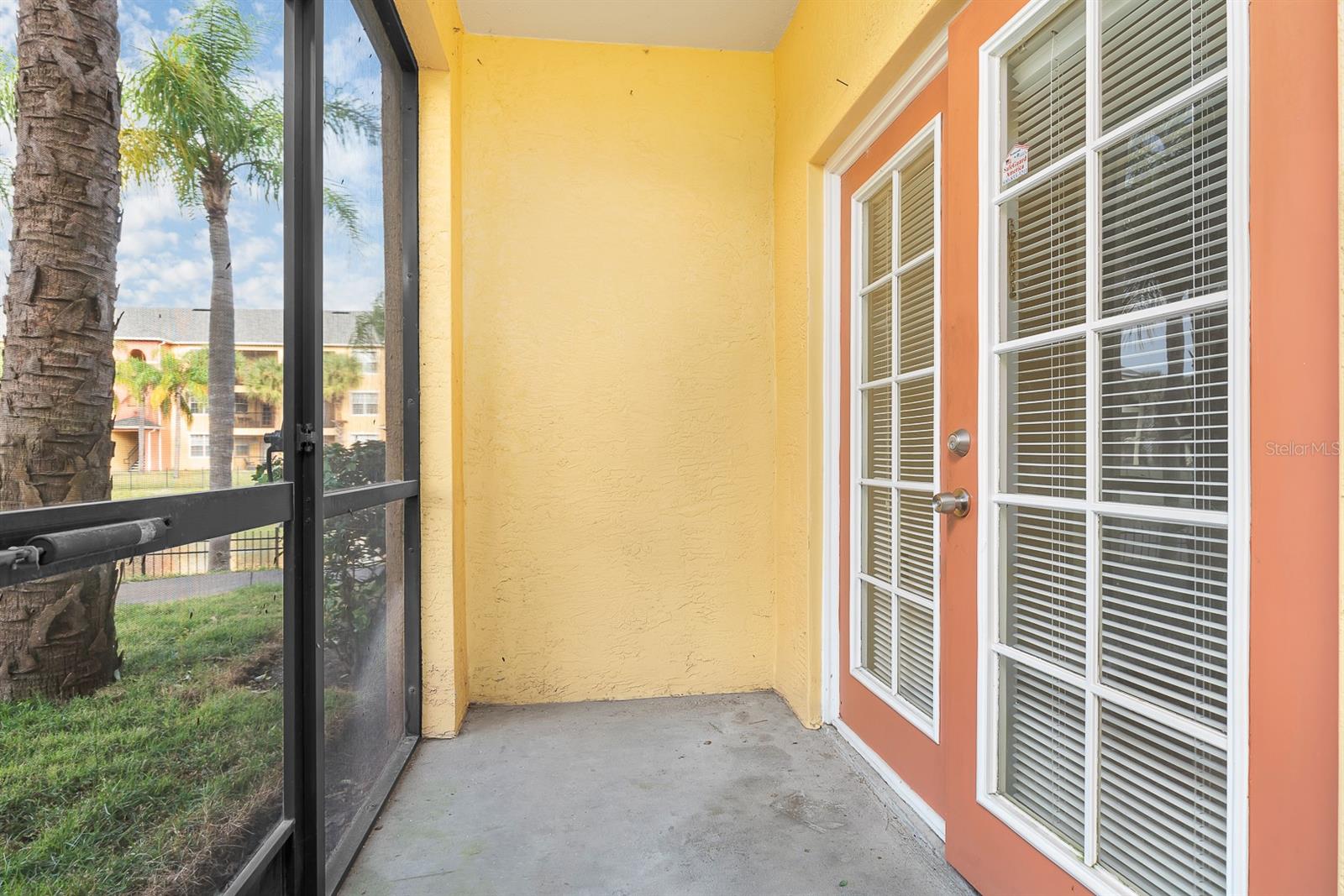 PALMS VILLA RESIDENCES - Residential Lease