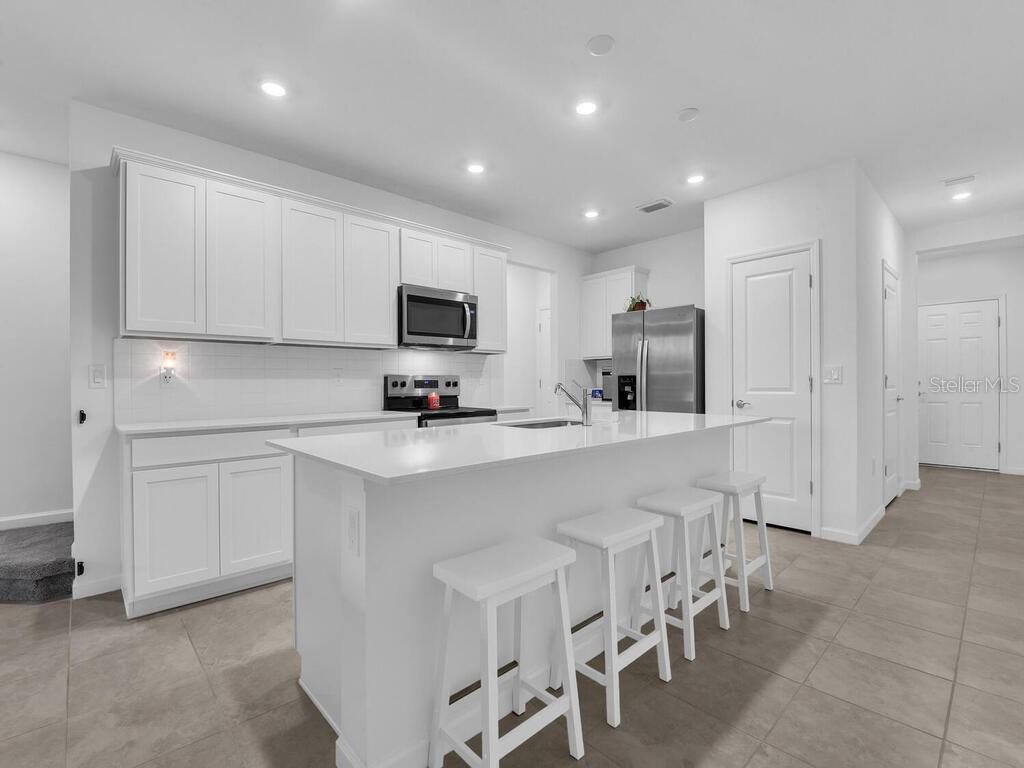 1477 WEEPING WILLOW COURT