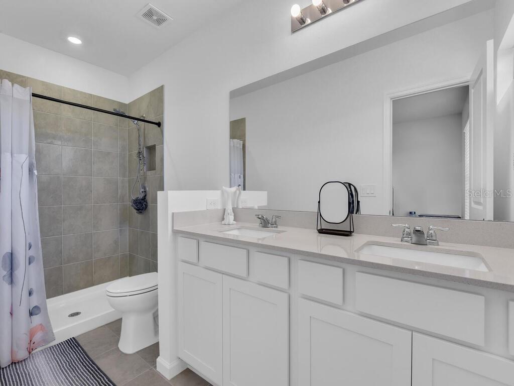 CORAL LKS-TRACT 3 REP - Residential