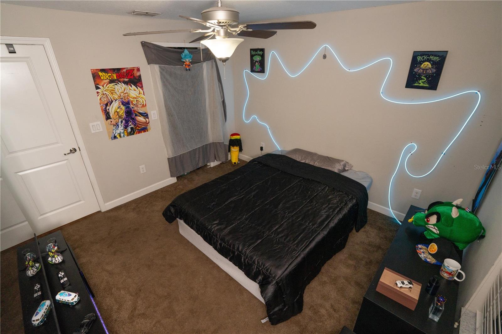 HIDDEN OAKS TWNHMS - Residential