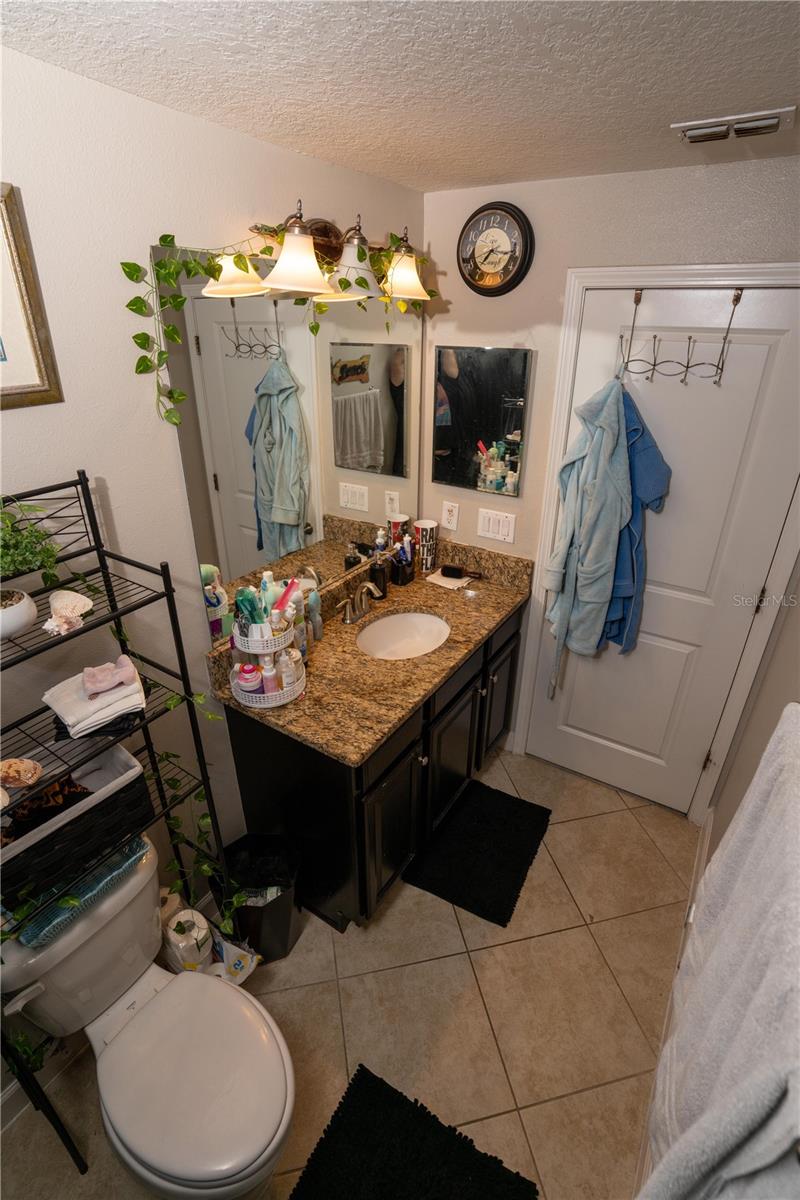 HIDDEN OAKS TWNHMS - Residential