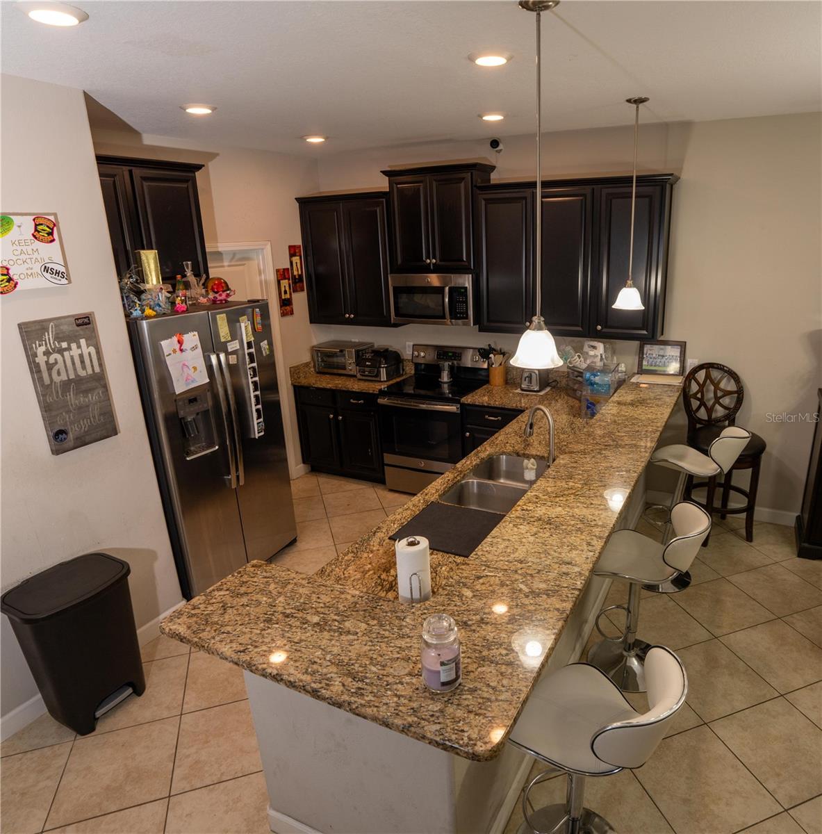 HIDDEN OAKS TWNHMS - Residential