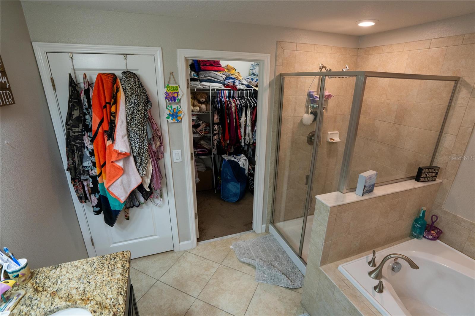 HIDDEN OAKS TWNHMS - Residential