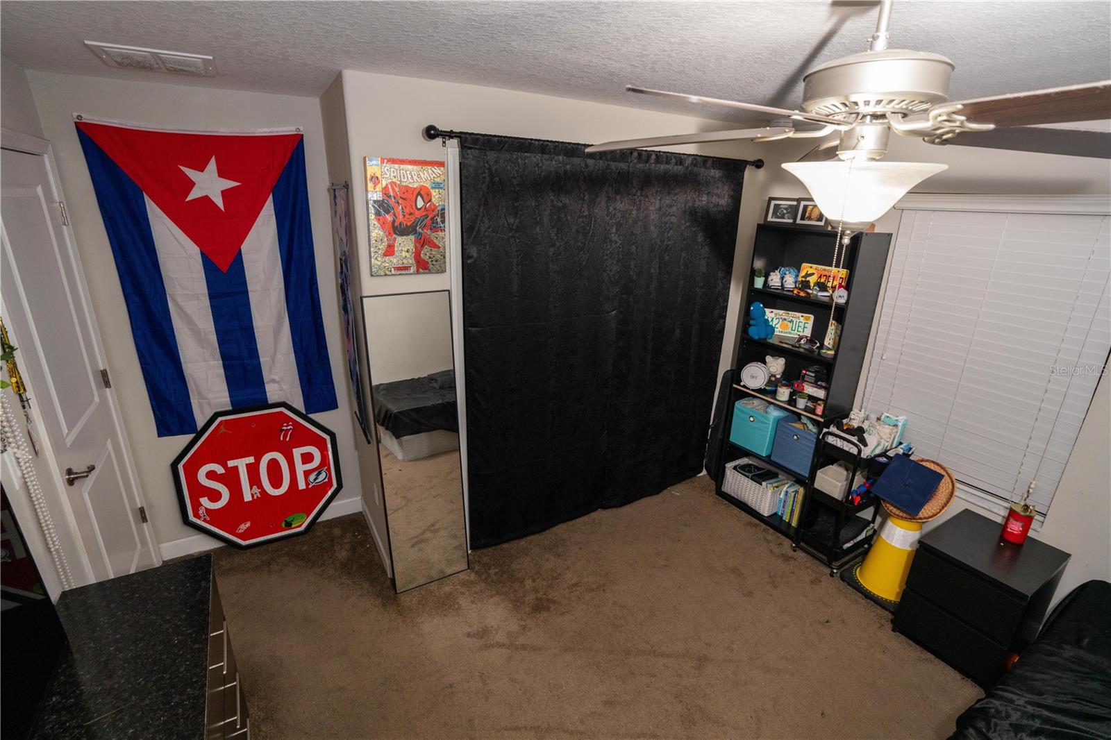 HIDDEN OAKS TWNHMS - Residential