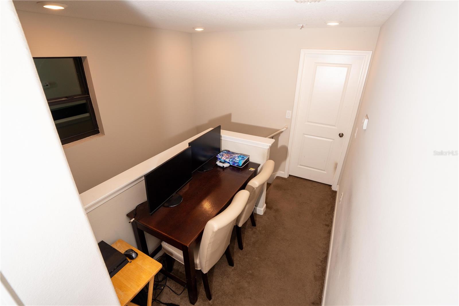 HIDDEN OAKS TWNHMS - Residential