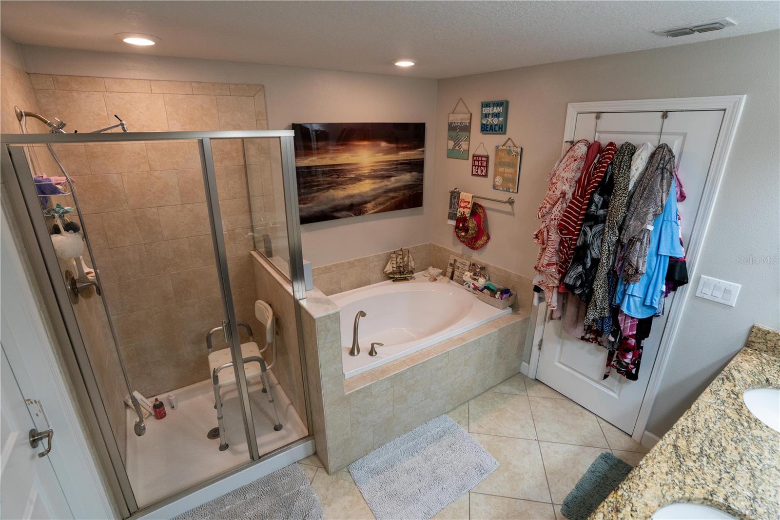 HIDDEN OAKS TWNHMS - Residential