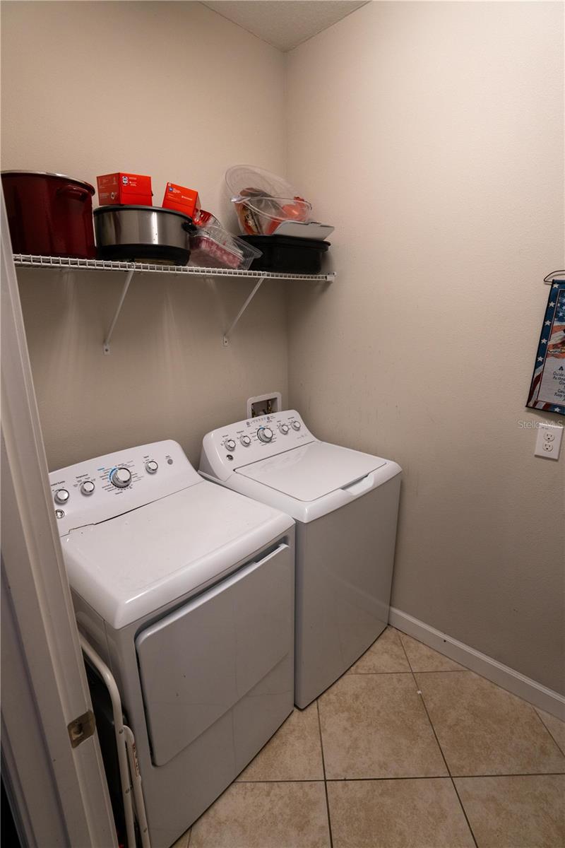 HIDDEN OAKS TWNHMS - Residential