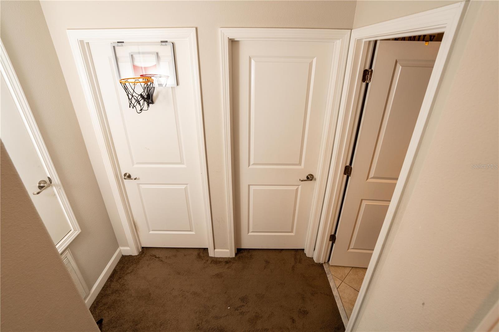 HIDDEN OAKS TWNHMS - Residential