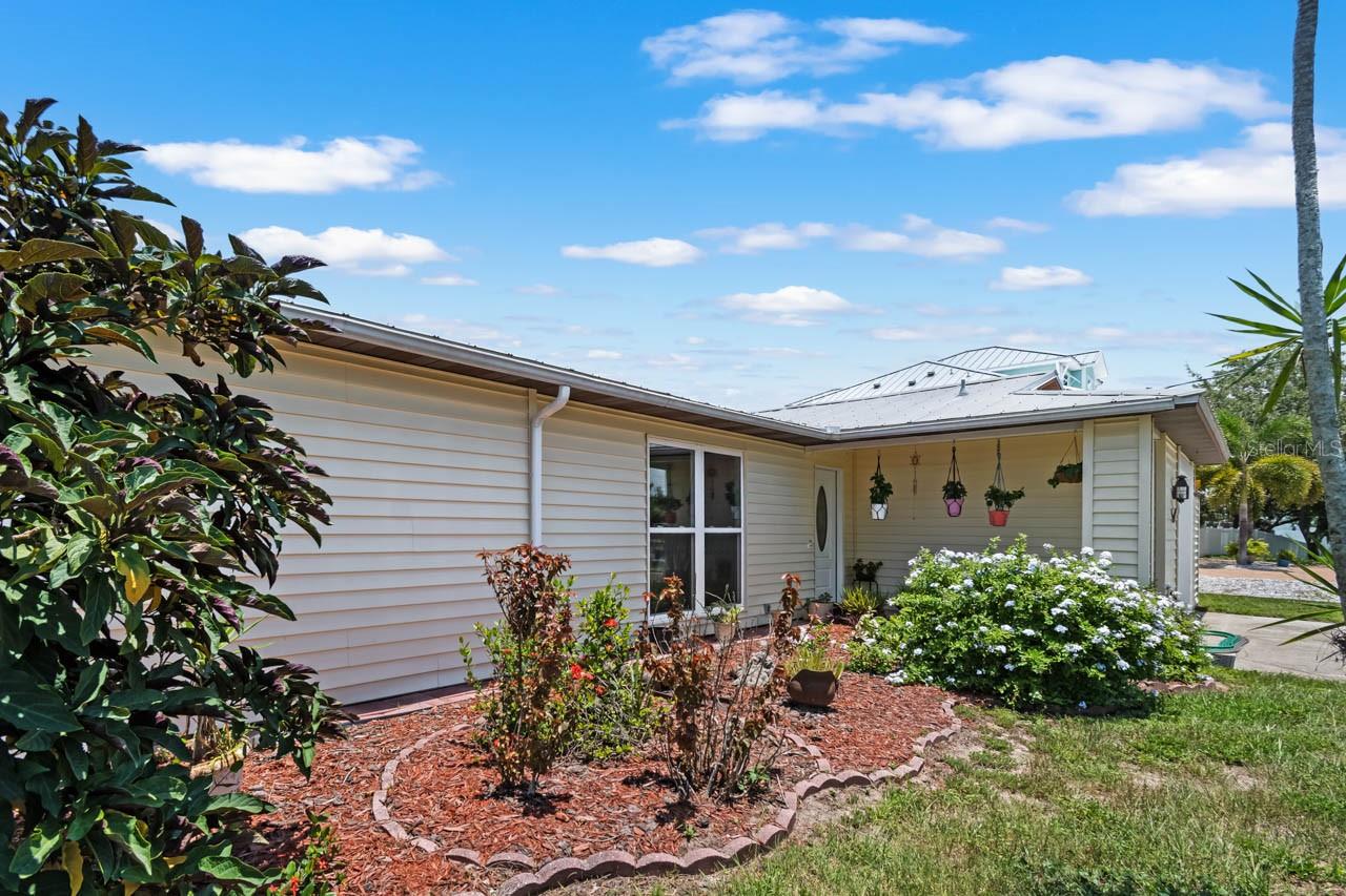 KIMS COVE - Residential