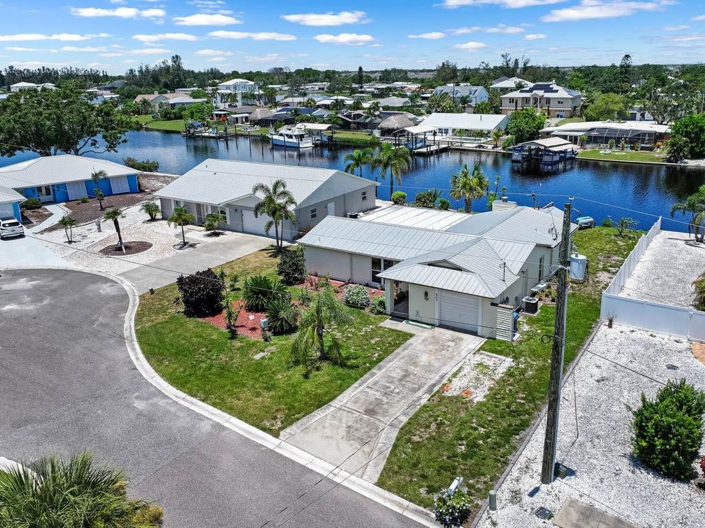 Photo of 803 Leisey Circle, Ruskin, FL 33570 (MLS # TB8406469)