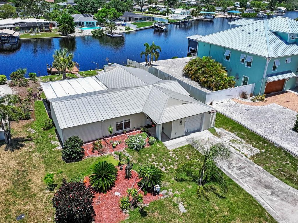 Photo of 803 Leisey Circle, Ruskin, FL 33570 (MLS # TB8406469)