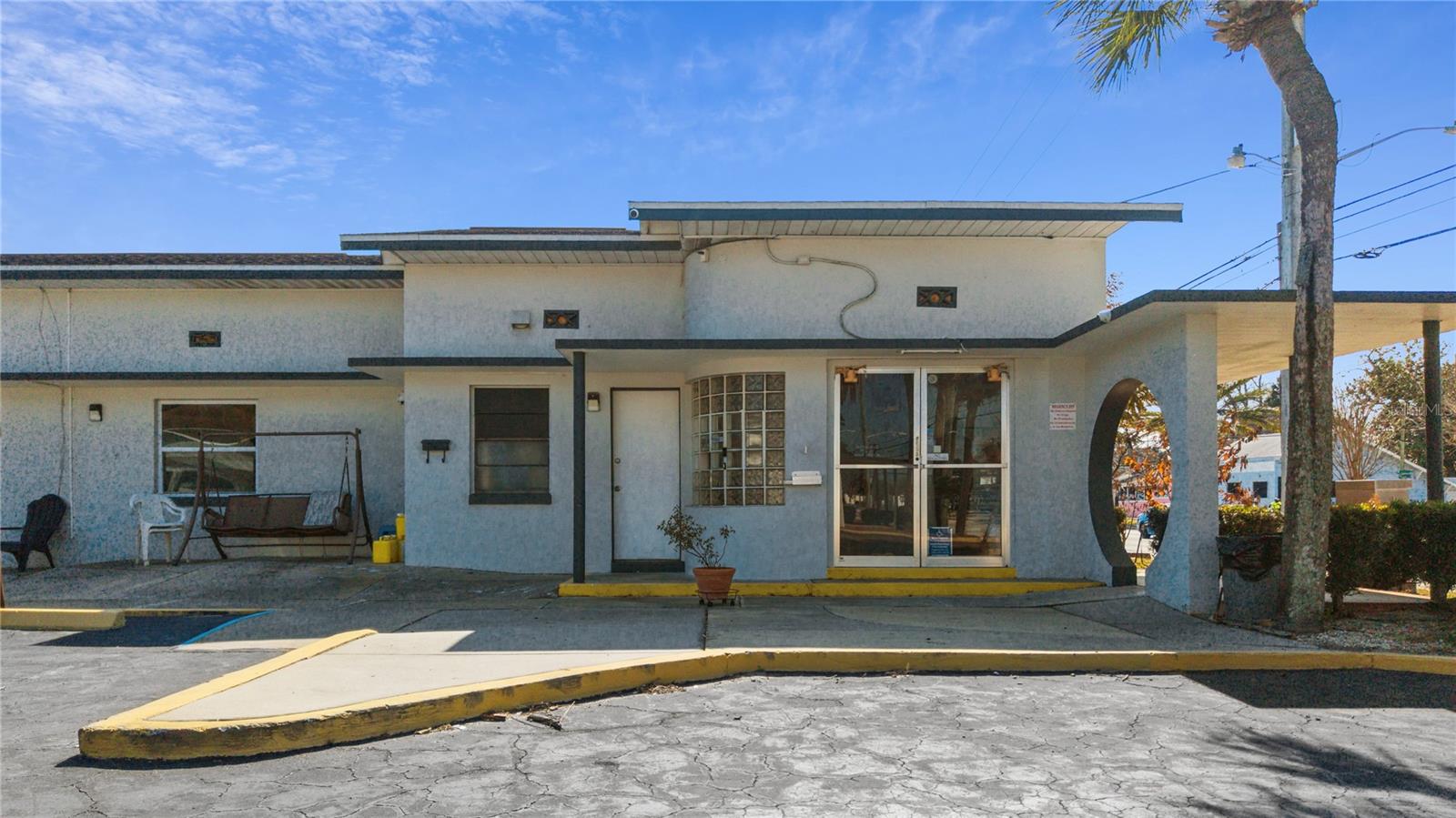 619 N RIDGEWOOD AVENUE