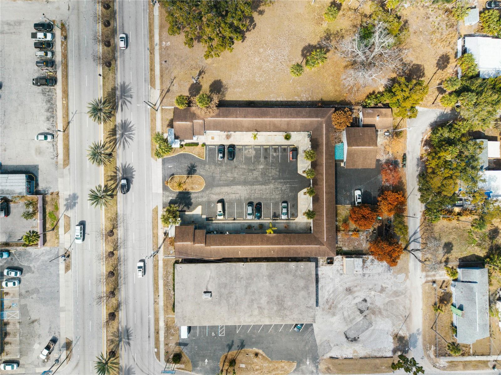 KINGSTON - Commercial Sale