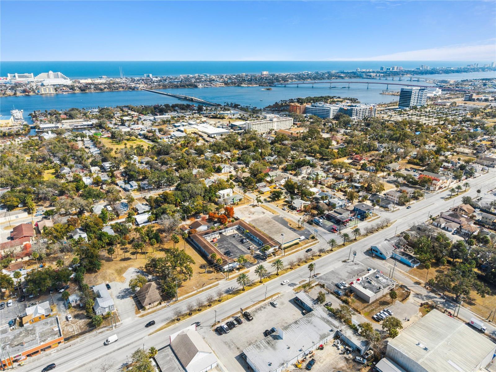 KINGSTON - Commercial Sale