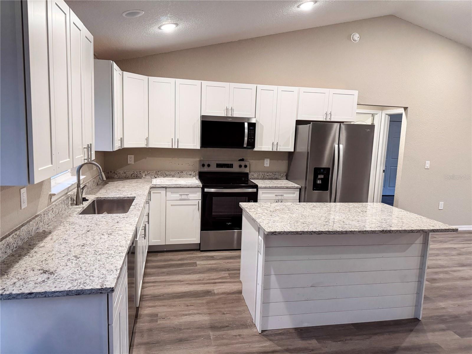 BELLEVIEW HEIGHTS ESTATE - Residential