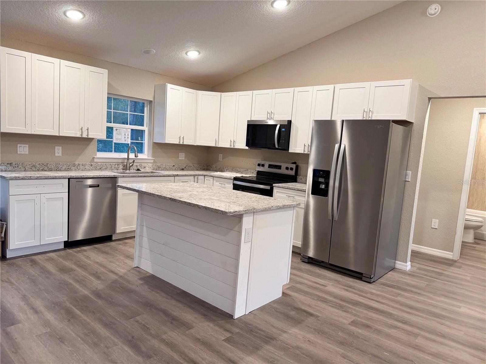 BELLEVIEW HEIGHTS ESTATE - Residential