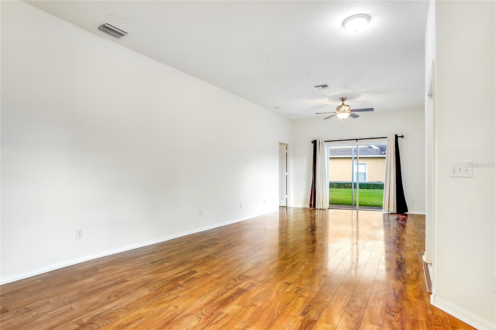 LIVE OAK PRESERVE PH 1E VILLAGE - Residential