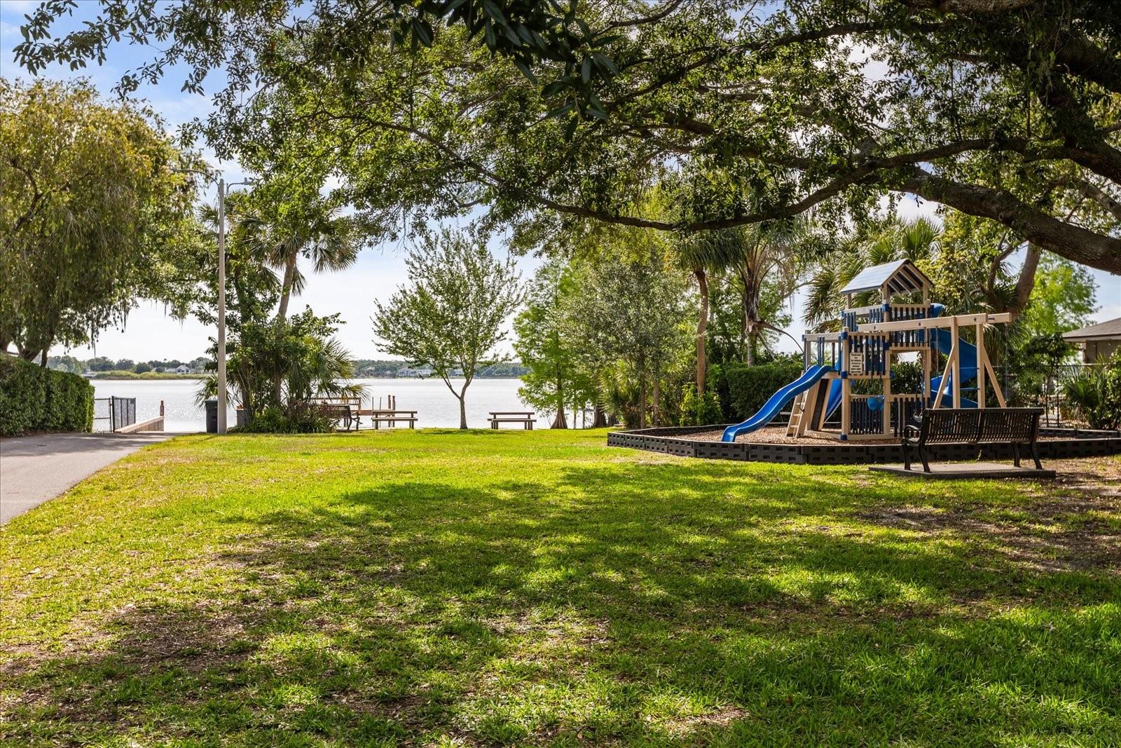 LAKE CONWAY WOODS - Residential