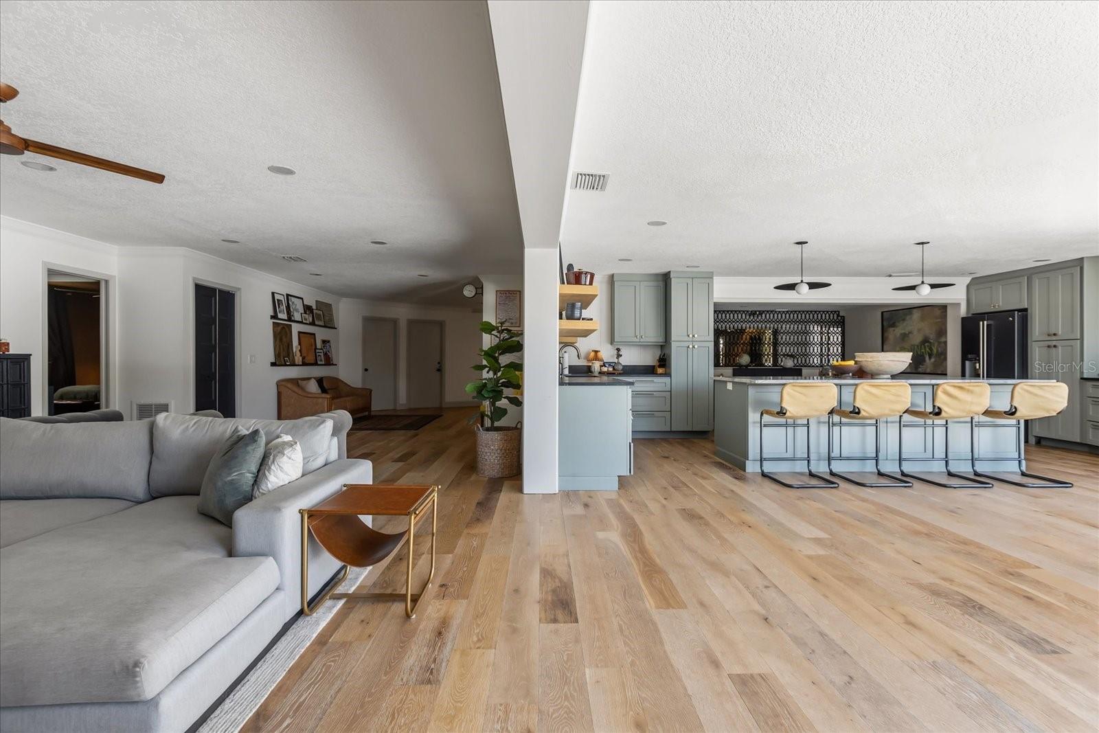 LAKE CONWAY WOODS - Residential