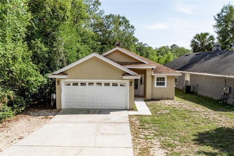 Tiny photo for 31080 Lochmore Circle, Sorrento, FL 32776 (MLS # G5112308)