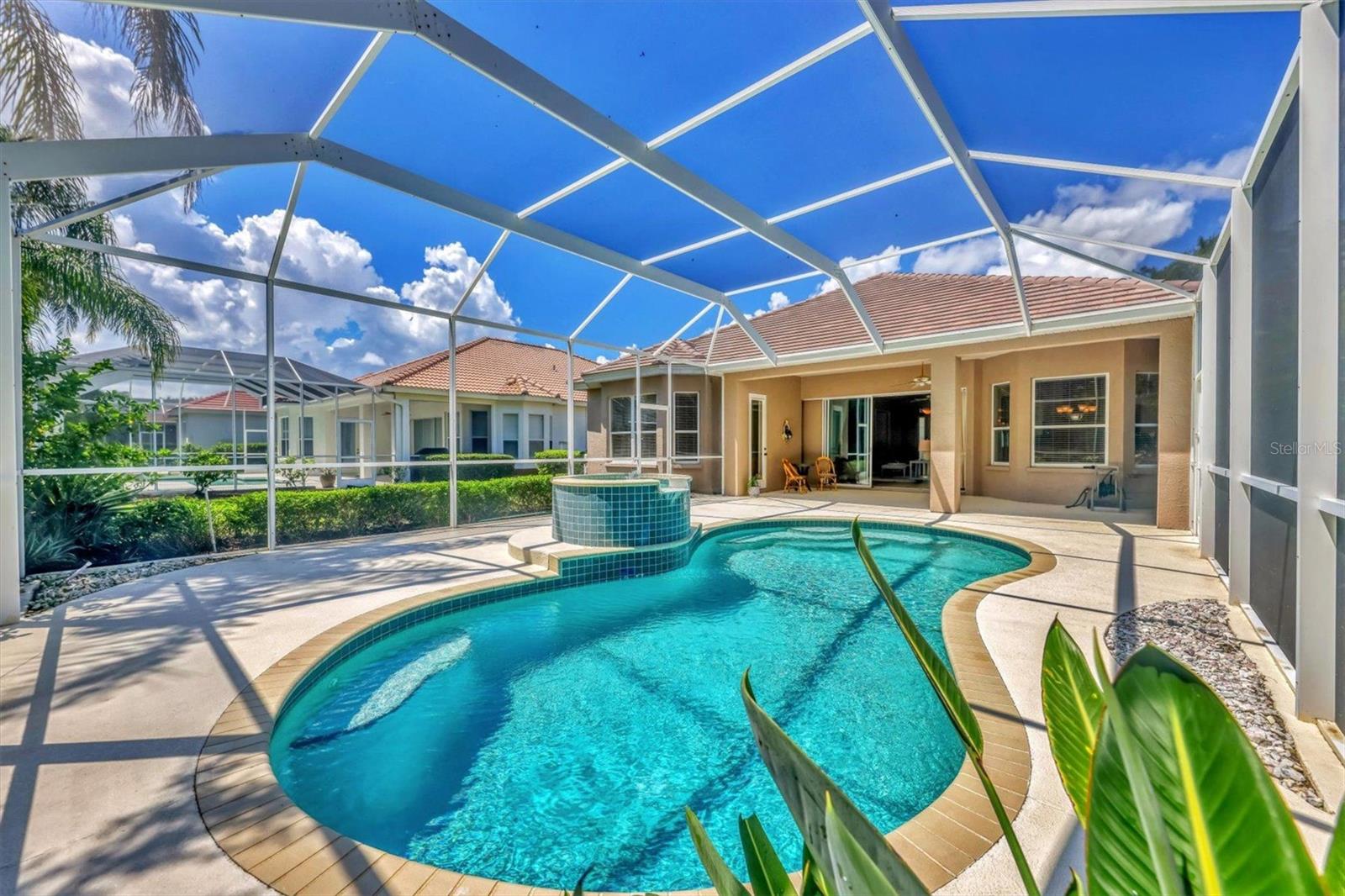 UNIVERSITY PARK COUNTRY CLUB / LENNOX GARDENS - Residential