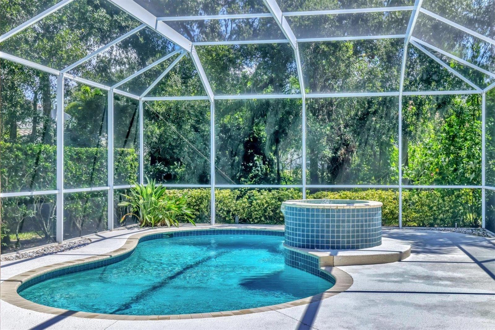 UNIVERSITY PARK COUNTRY CLUB / LENNOX GARDENS - Residential