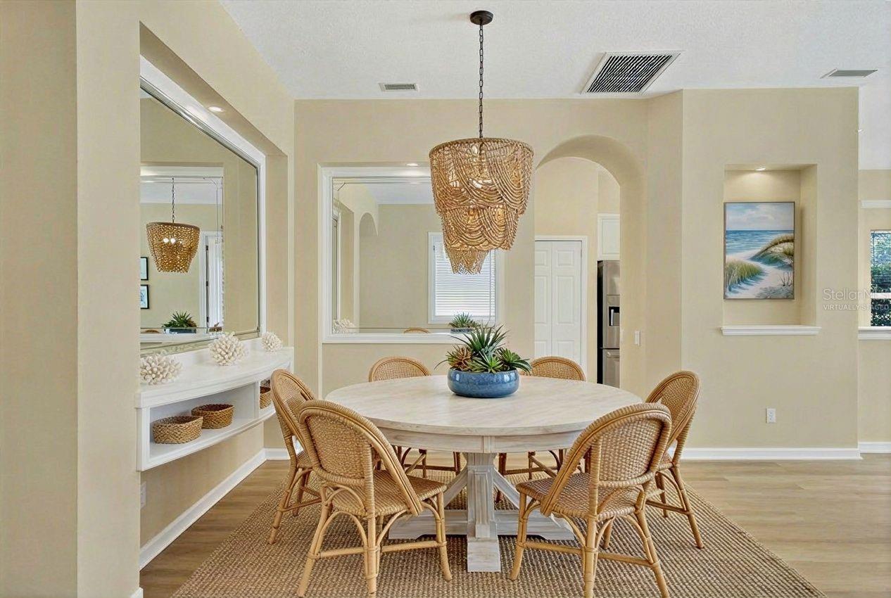 UNIVERSITY PARK COUNTRY CLUB / LENNOX GARDENS - Residential