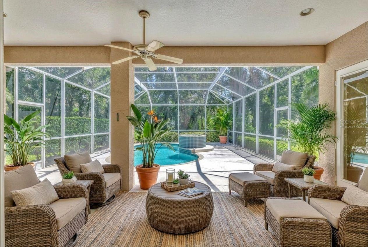 UNIVERSITY PARK COUNTRY CLUB / LENNOX GARDENS - Residential