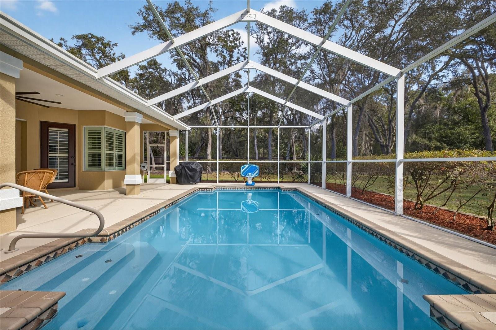 LONG LAKE ESTATES - Residential