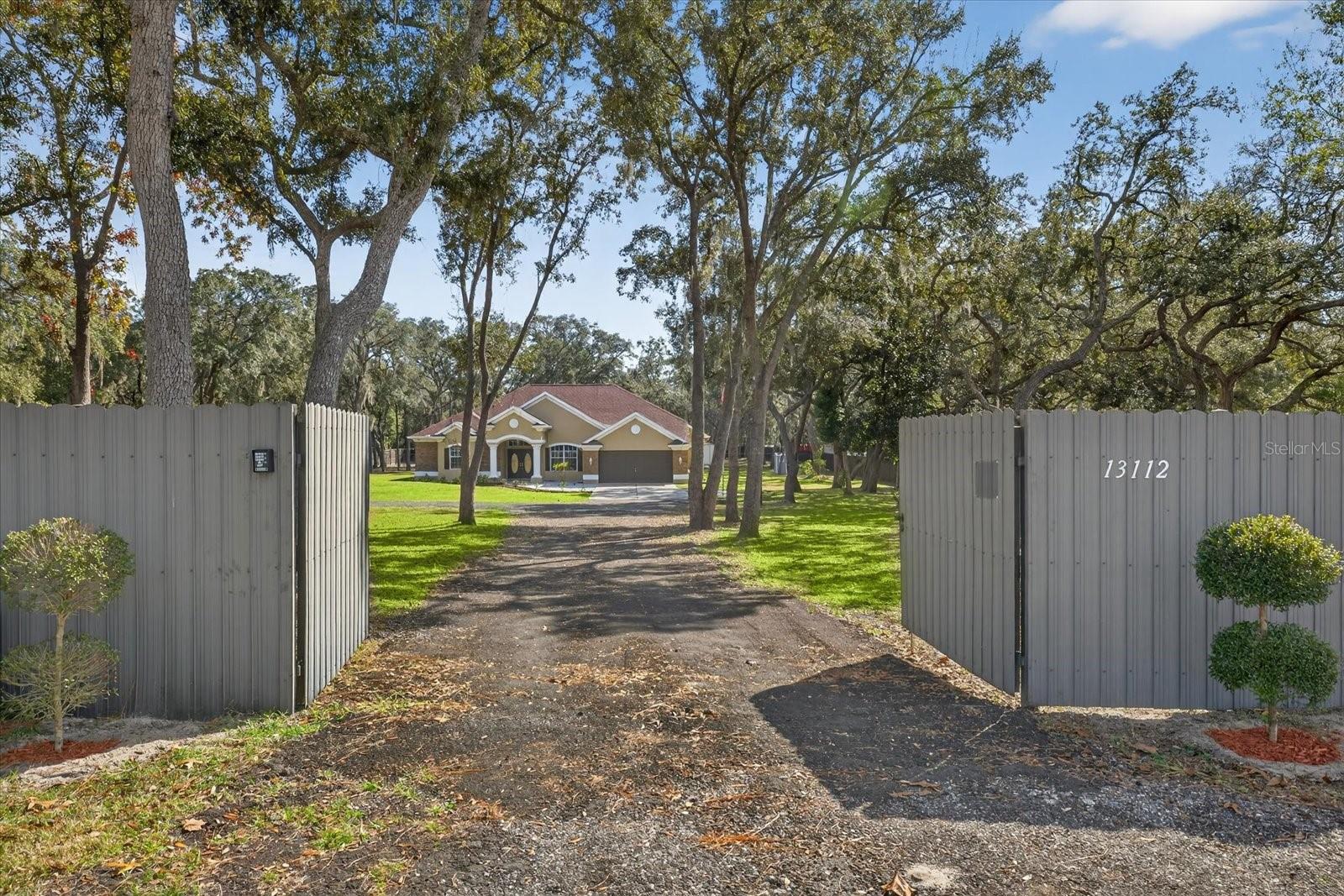 LONG LAKE ESTATES - Residential