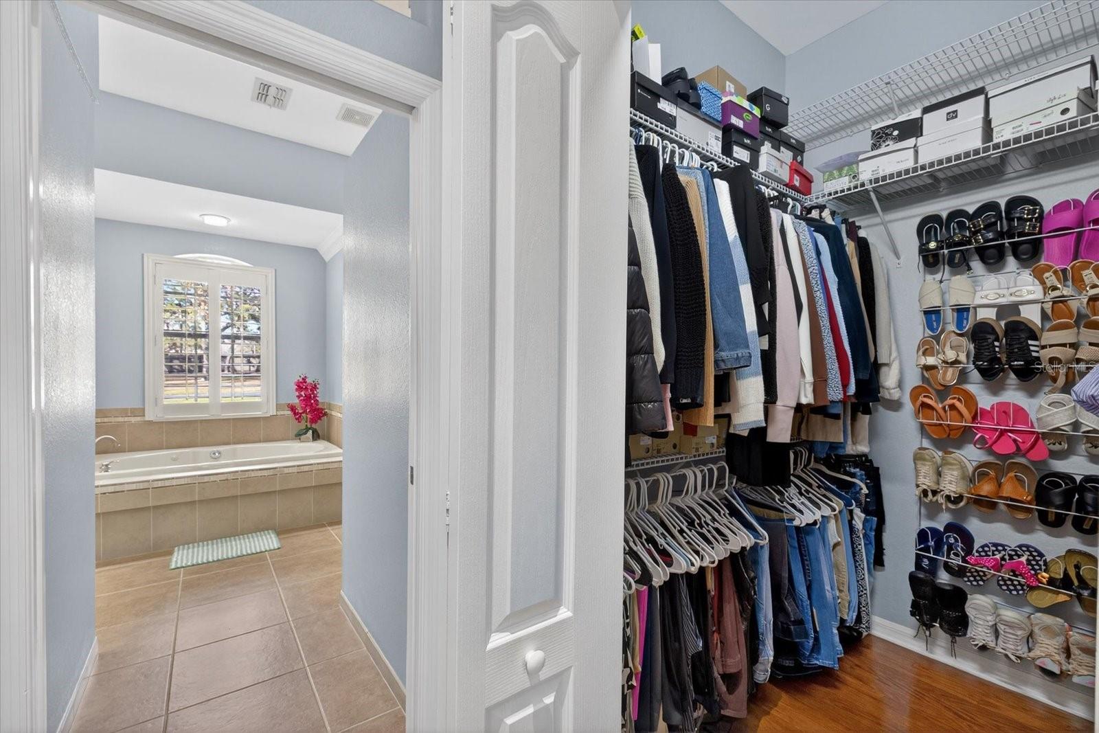 LONG LAKE ESTATES - Residential