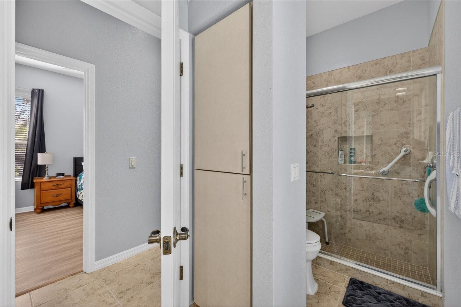 LONG LAKE ESTATES - Residential