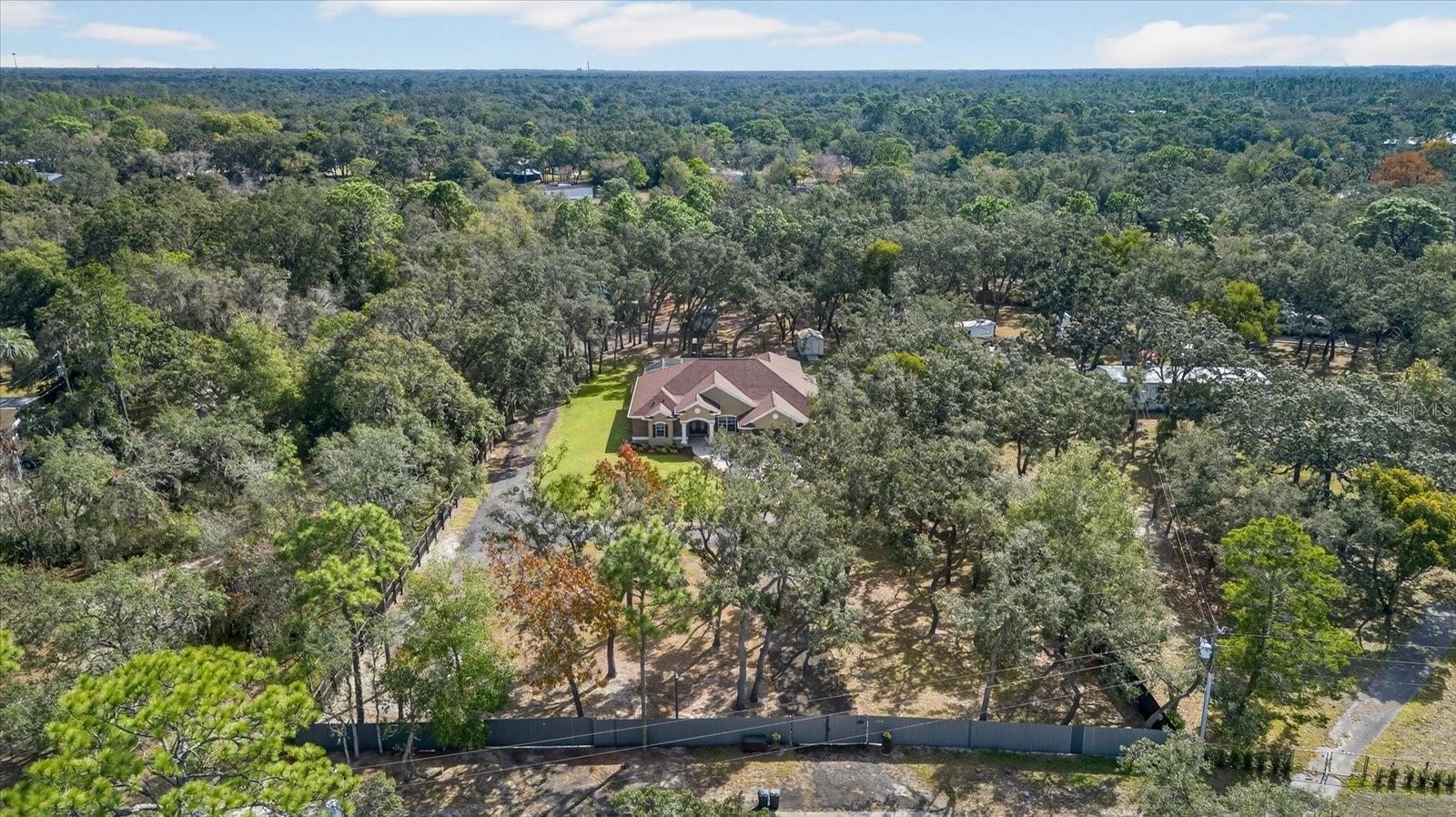 LONG LAKE ESTATES - Residential