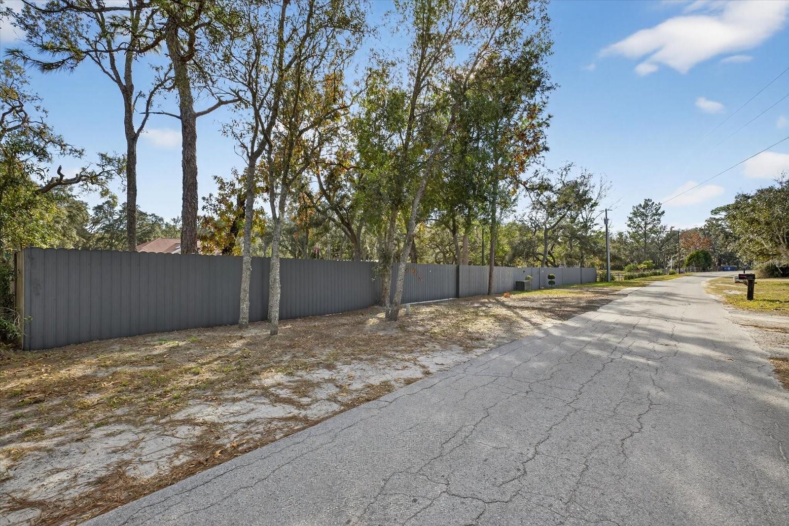 LONG LAKE ESTATES - Residential