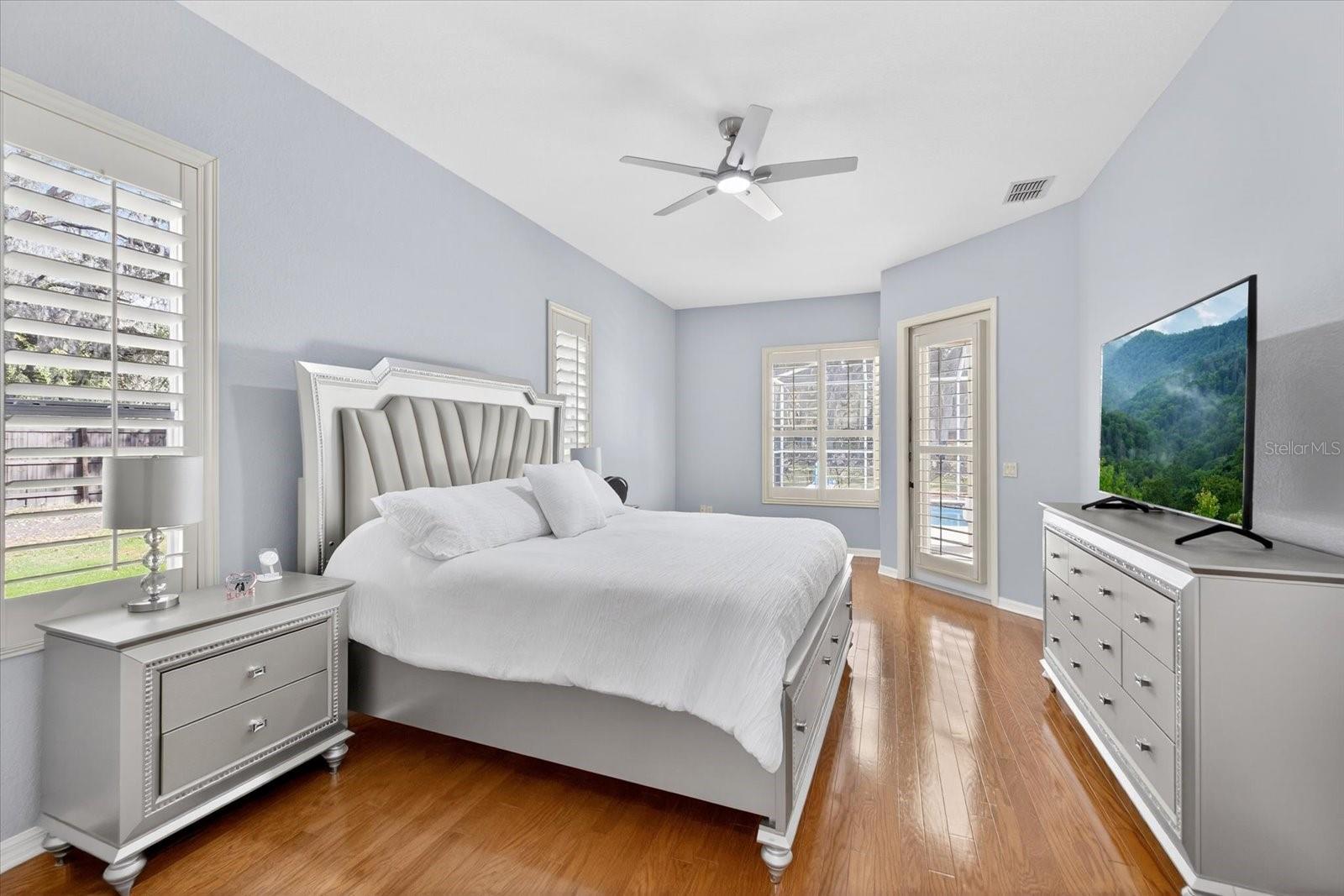 LONG LAKE ESTATES - Residential