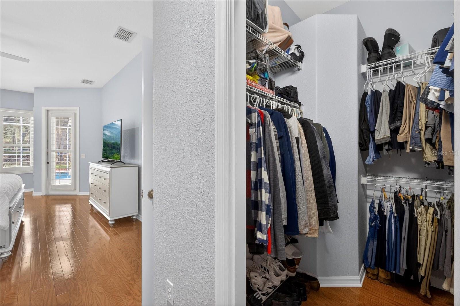 LONG LAKE ESTATES - Residential