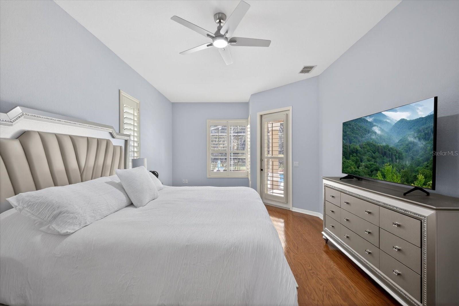 LONG LAKE ESTATES - Residential