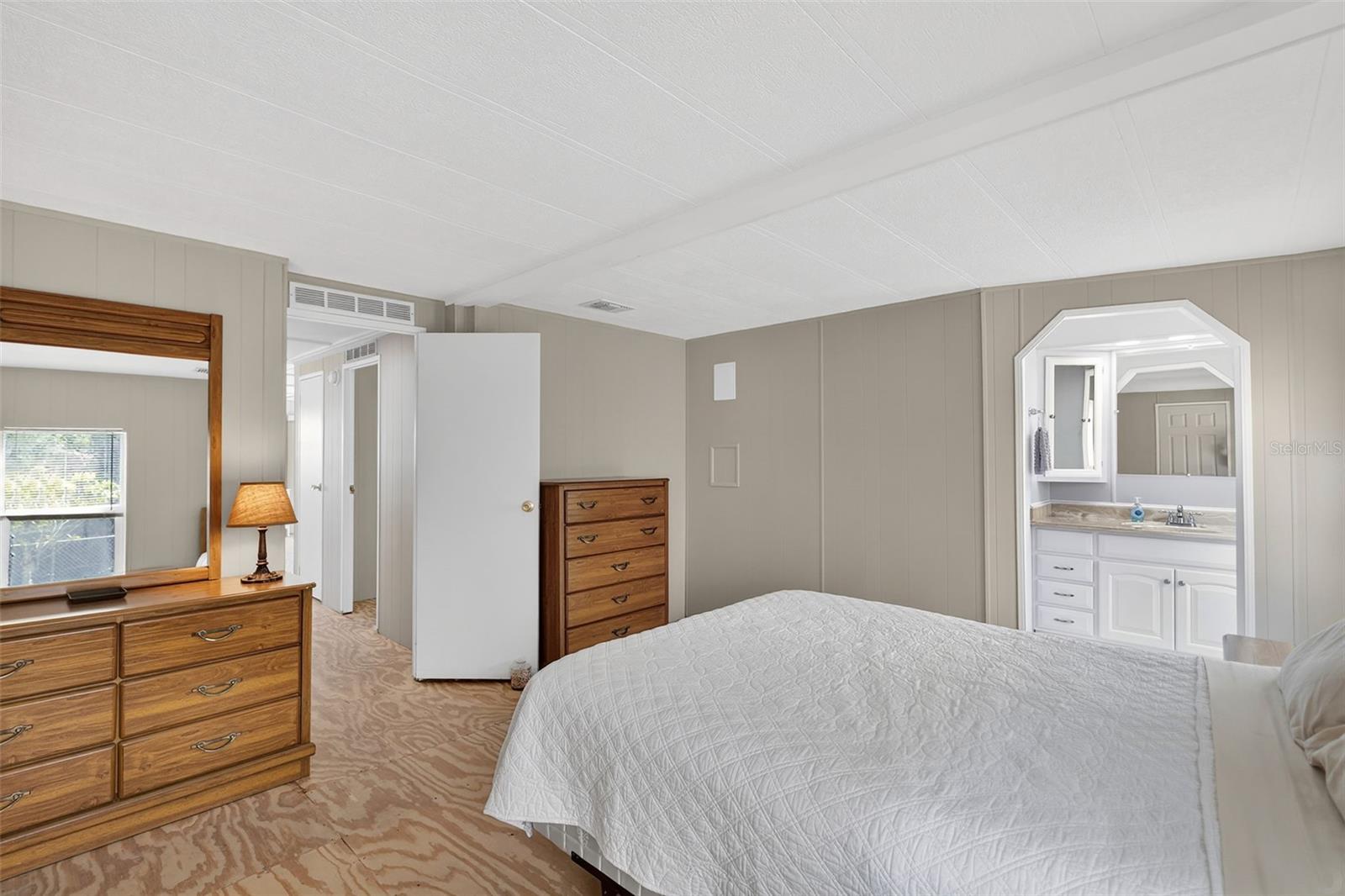 LA CASA MHP CO-OP - Residential