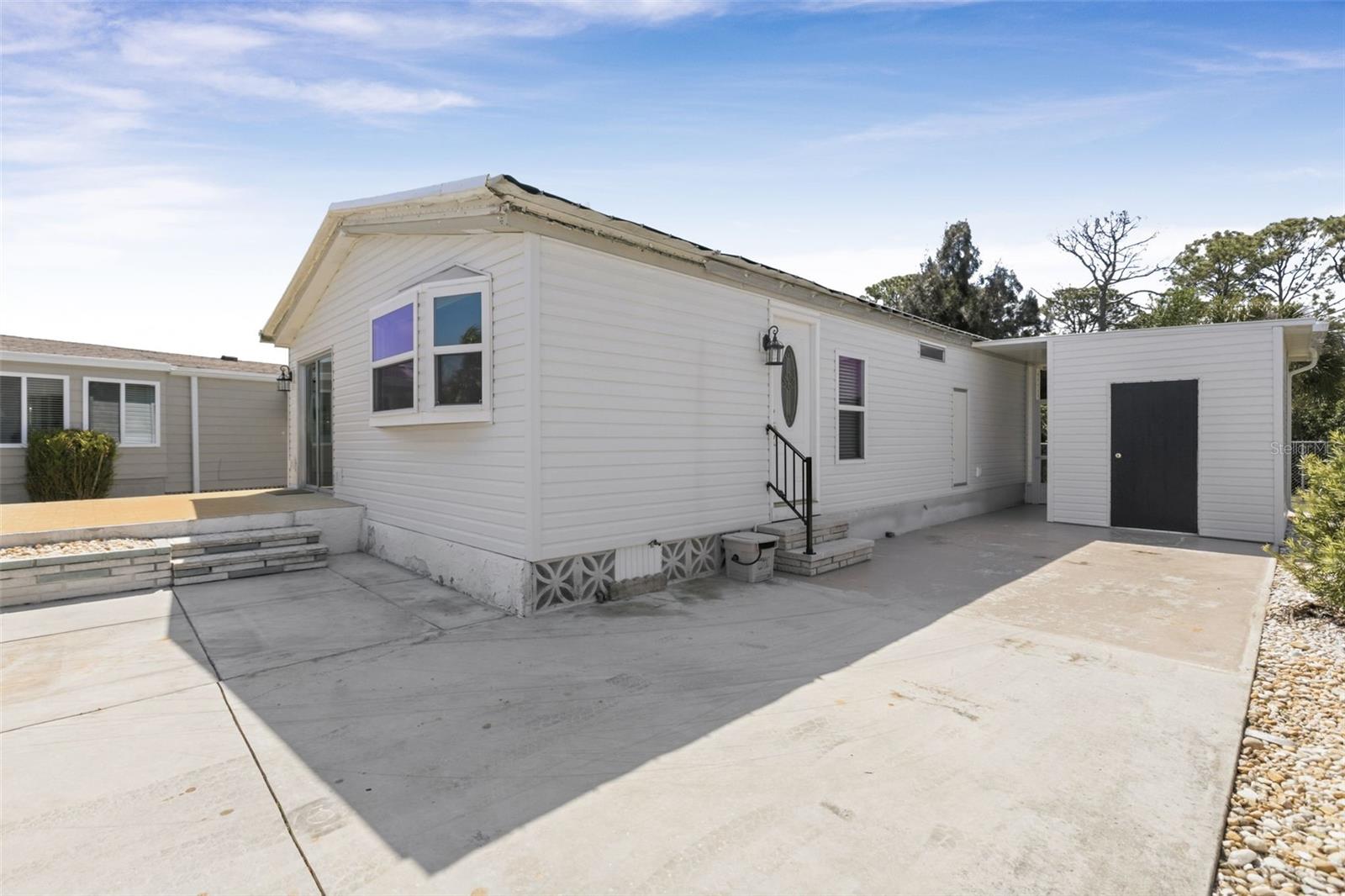 LA CASA MHP CO-OP - Residential