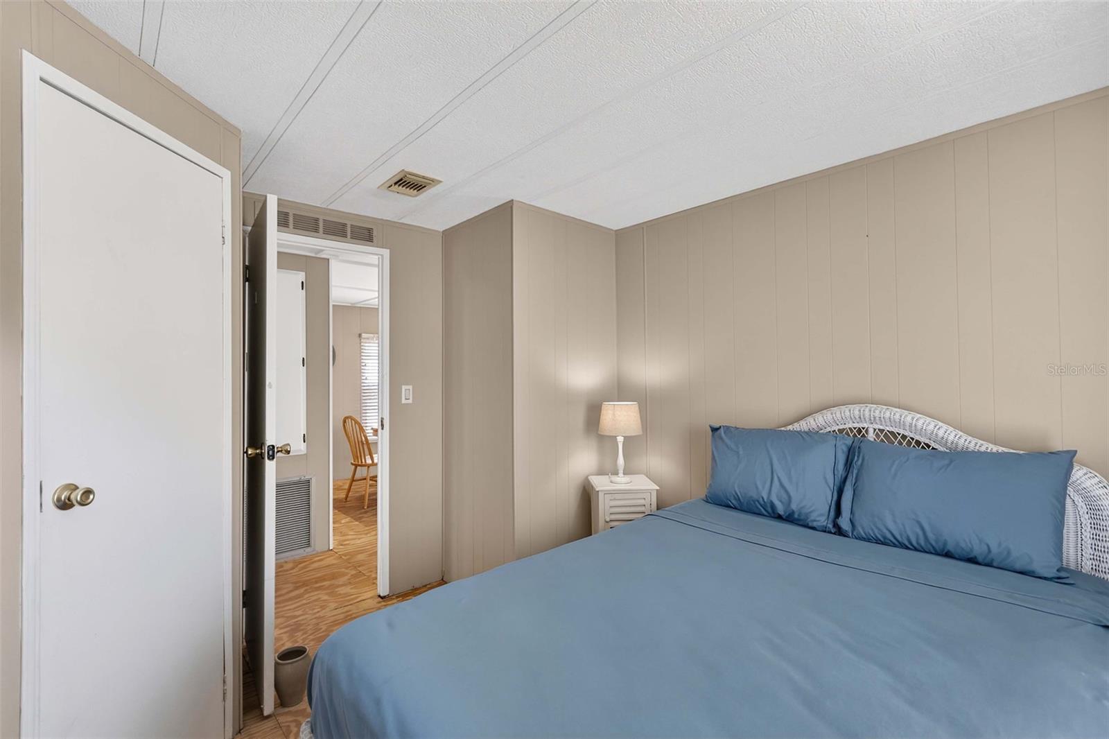 LA CASA MHP CO-OP - Residential