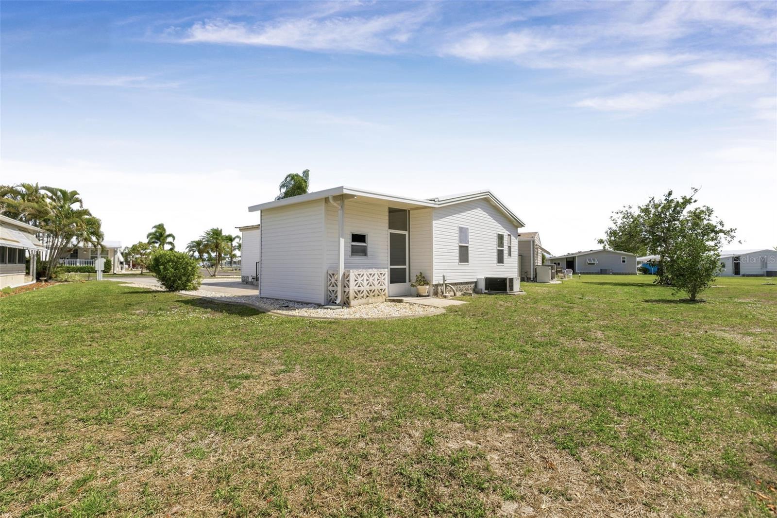 LA CASA MHP CO-OP - Residential