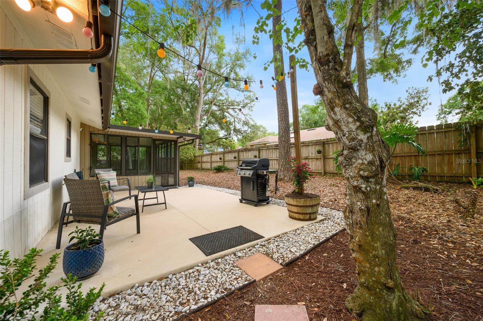 PINE BREEZE - Residential