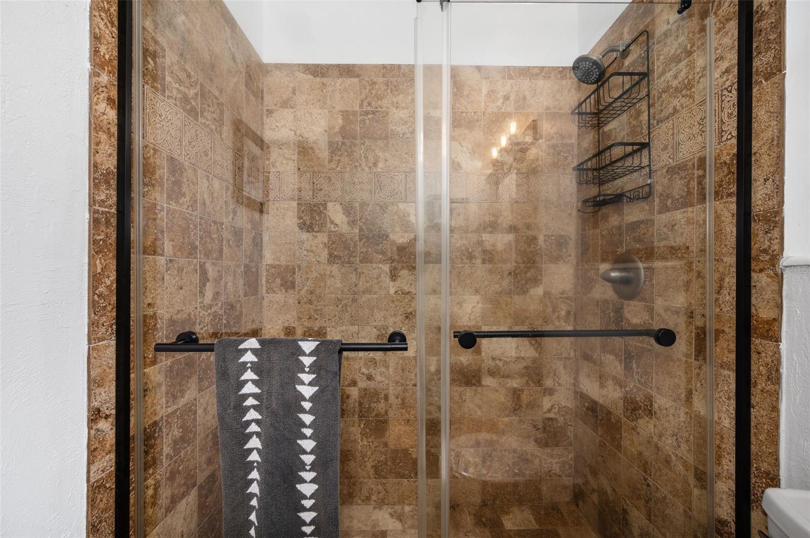 PINE BREEZE - Residential